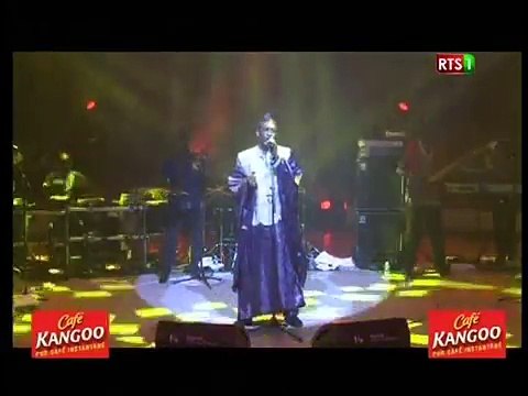 Youssou Ndour - Concert au Cirque d'Hiver Part2