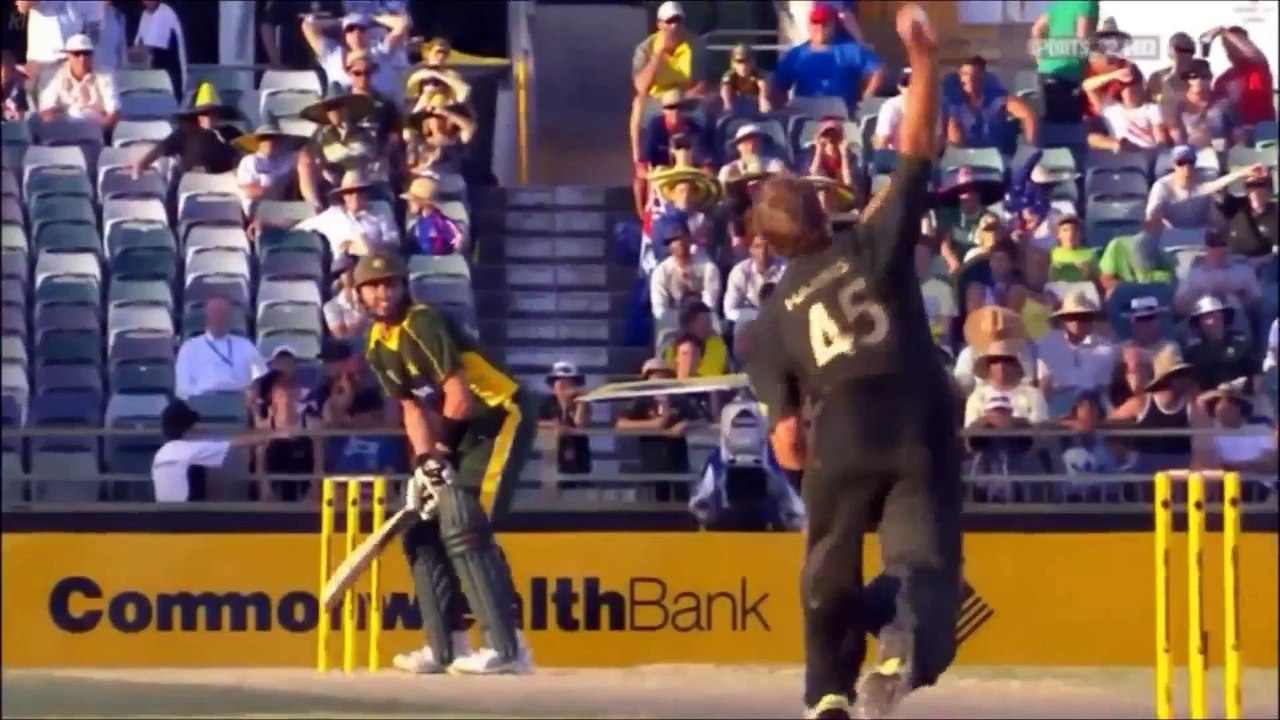 Shahid Afridi 29 off 10 vs Australia