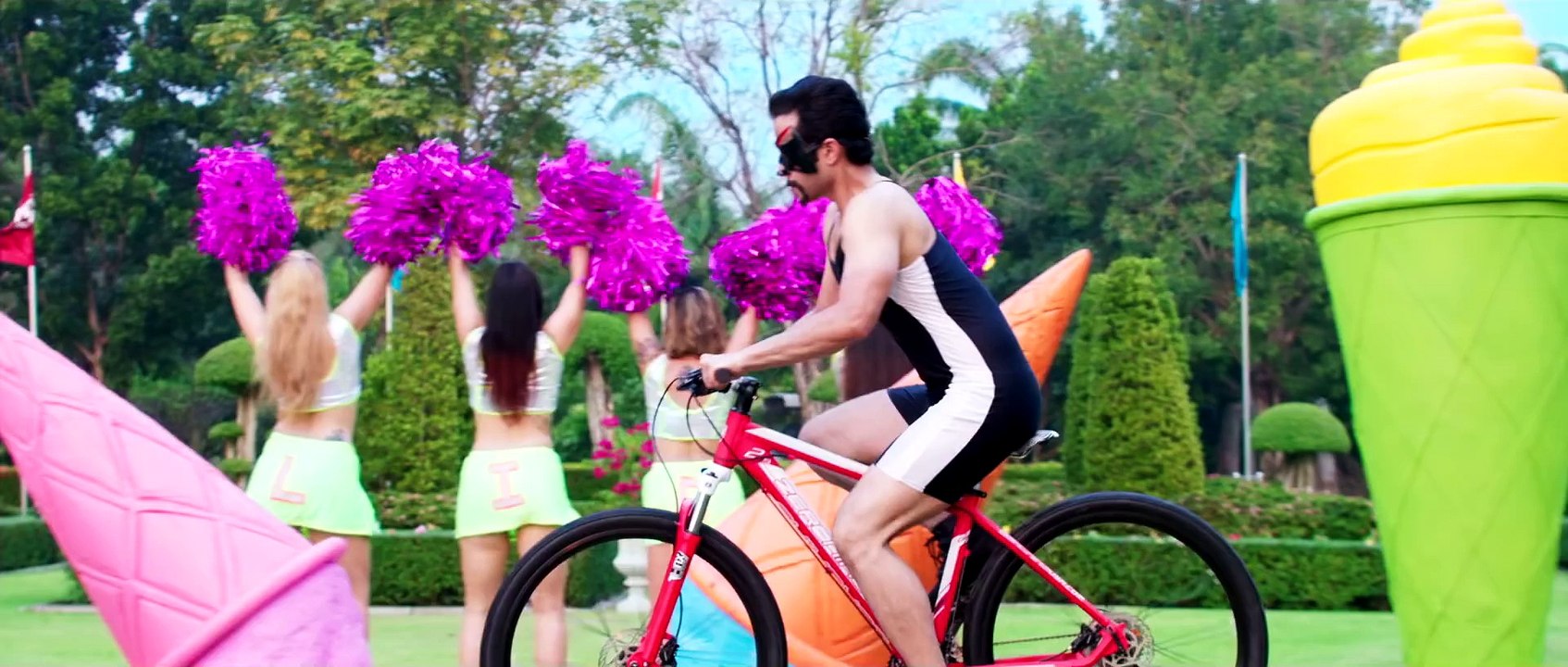 Kyaa Kool Hain Hum 3  - Official Trailer ¦¦ Starring ׃ Tusshar, Aftab Shivdasani and Mandana Karimi!