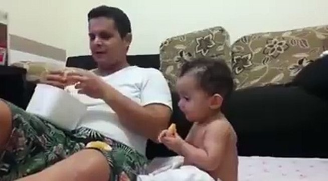 بدموع طالع يحب روحو ملصغرة تفرج شعمل