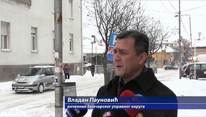 Vozačima se preporučuje da bez preke potrebe ne kreću na put, 04. januar 2016. (RTV Bor)