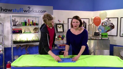 How Static Electricity Works - Stuff to Blow Your Kids Mind #3