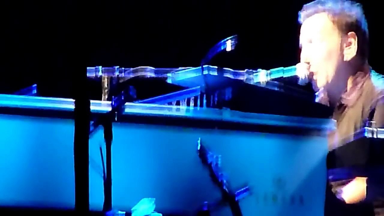 bruce springsteen - tougher then the rest (solo piano), vienna 2012