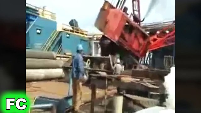 Ultimate CRANE FAILS Compilation 2015 || 8mins of CRANES FAIL Clips || #16 FunStation