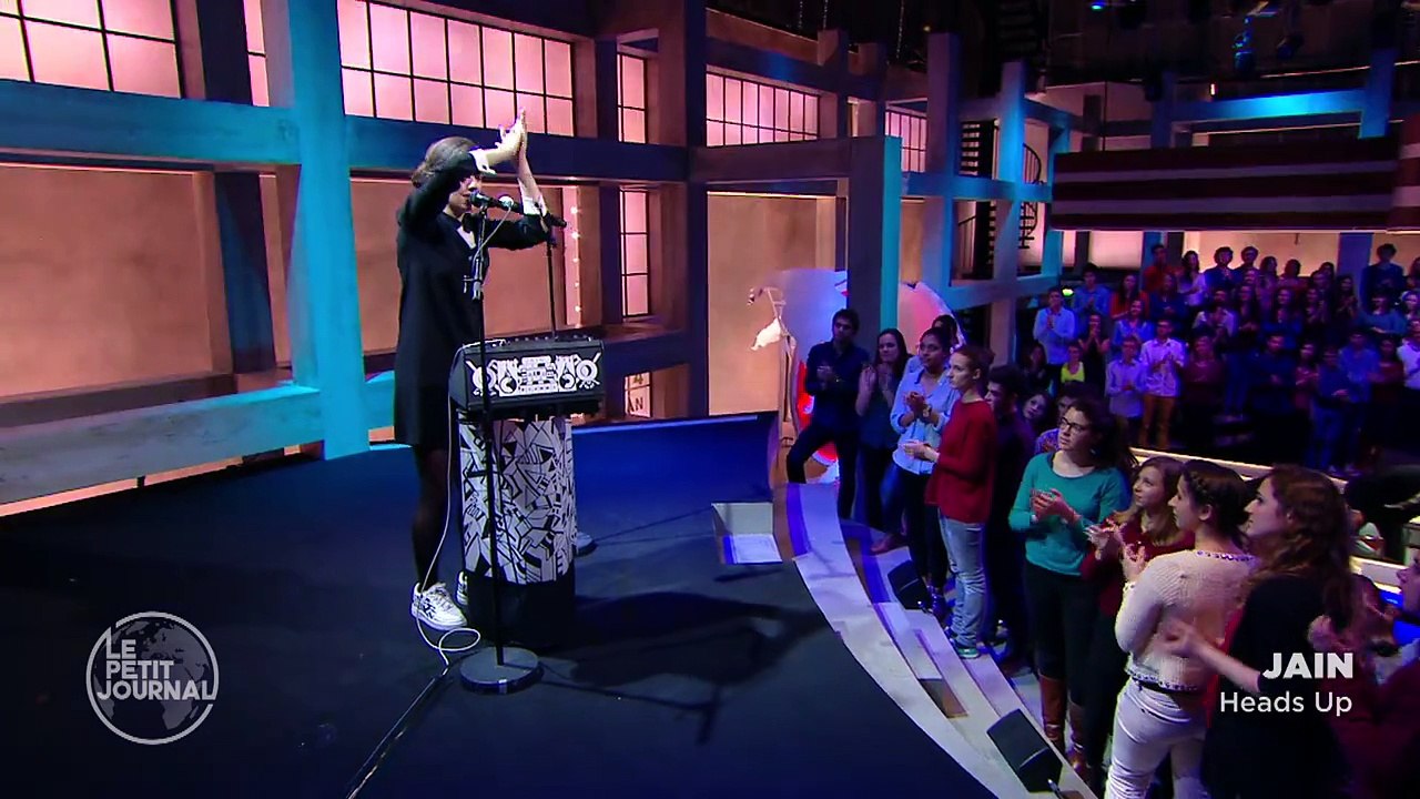 Jain « Heads up » - Le Petit Journal du 04/01 - CANAL+