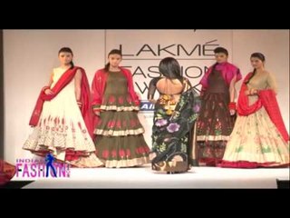 Chitrangada Singh looking Hot in Black Saree