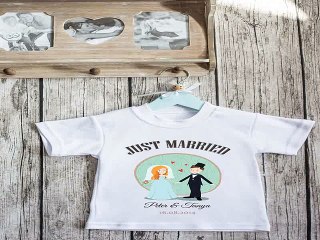 Купил отличный подарок на день рождения - Футболка детская с вашим текстом Just Married в г. Санкт-Петербург