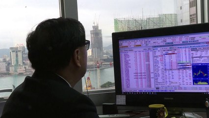 China faz Bolsas mundiais desabarem