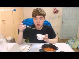 나는지금너무나 배가고파. 간단하게 밥을먹을꺼야![양띵TV미소]간단한 밥먹기