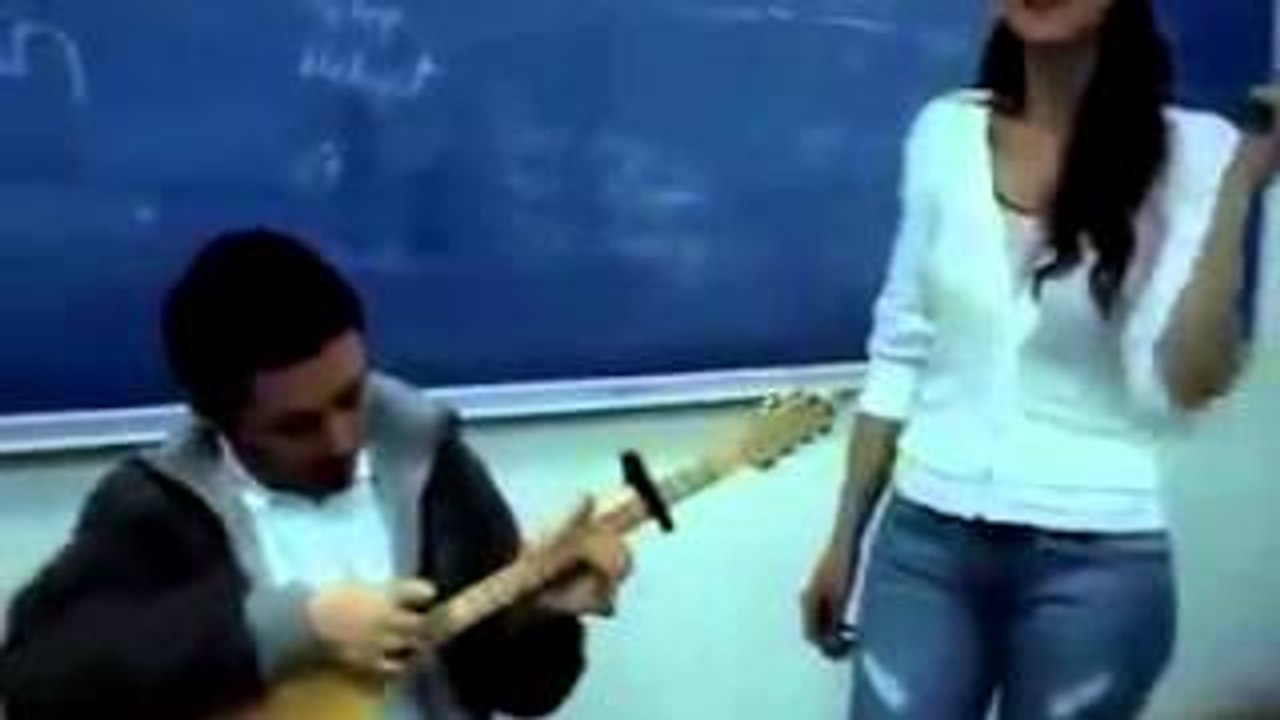 Bu Dünyada Üç Şey Vardır SÜPER SES