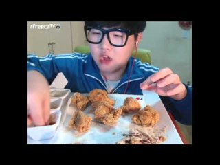 미소가 제일좋아하는 네네치킨 후라이드 먹방![양띵TV미소]