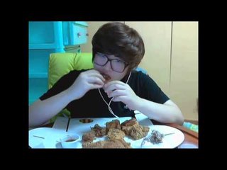 양띵TV미소[미소의 치킨먹방 맛잇겟다!!!! 1편]