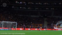 Lukas Podolskinin Arenada attığı ilk gol (HD)