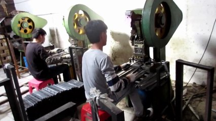 Herrajes para Muebles & Herrajes para Gabinetes: Guías Correderas Telescópicas Soft Close y Push Open / Production 1