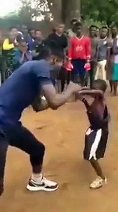 He Got Hands: Little Boy Shows Off His Boxing Skills!