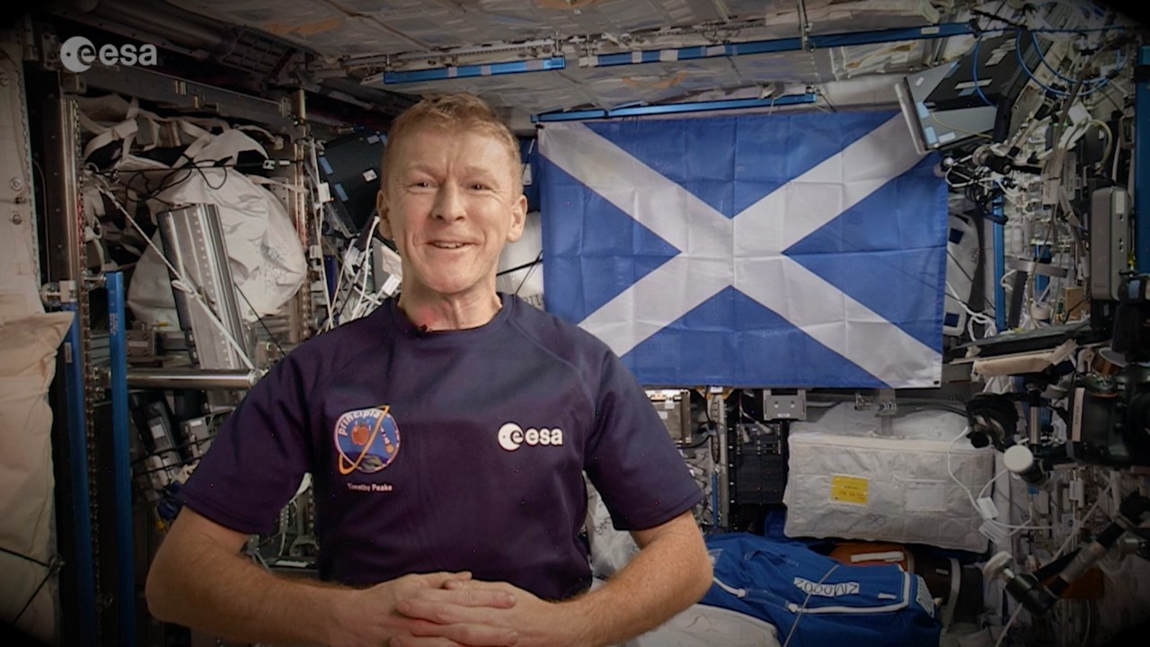 Tim Peake’s Happy Hogmanay from space