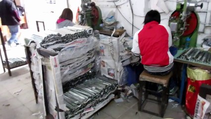 Furniture Hardware, Furniture Fittings and Cabinet Hardware - China: Soft Close & Push Open BBS / Production 5