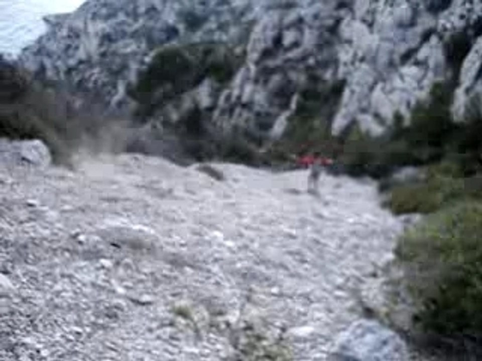 Video Freestyle, style parkour dans les calanques version 1