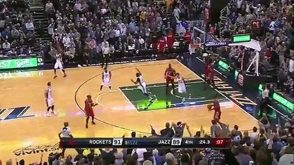 Referee Misses the Obvious Foul On Withey's Dunk Attempt - Rockets vs Jazz - January 4, 2016 - NBA