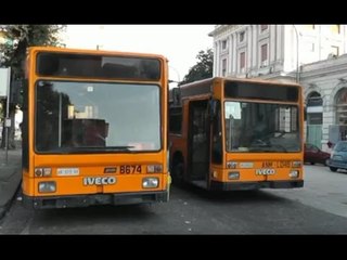 Napoli - Trasporto pubblico, i cittadini lamentano disservizi (30.12.15)