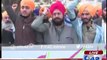 Sikh community protested against the Chairman Evacuee Trust