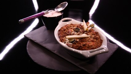 Clafoutis à la poire, cassis et myrtilles en crumble par Christophe Michalak (#DPDC)