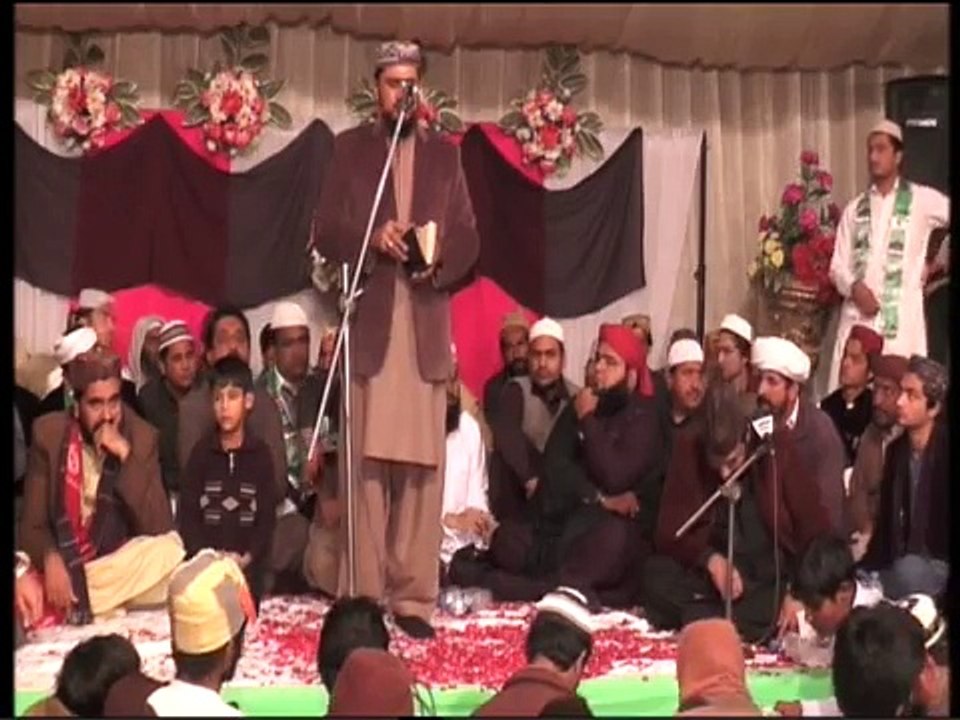 MUHAMMAD FAROOQ MAHRVI  PART 7 (MAHFEL NAAT JANPUR)17/12/2017