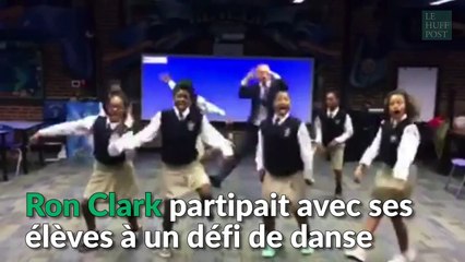 Un prof de maths danse avec ses élèves : le résultat est génial