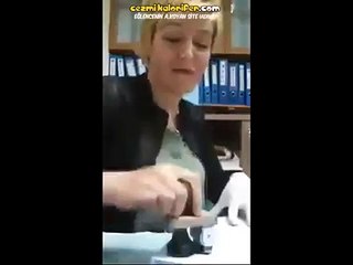 İşini Eğlenerek Yapan Hanım Abla