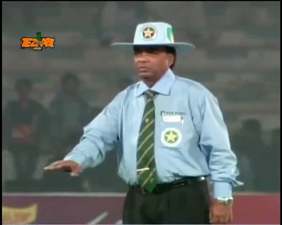 Funny Comentry Funny Tezabi Cricket