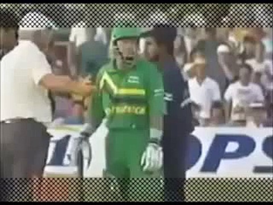 Top 3 Funniest Cricket moments