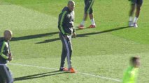 Zidane ilusiona al madridismo en el primer entrenamiento