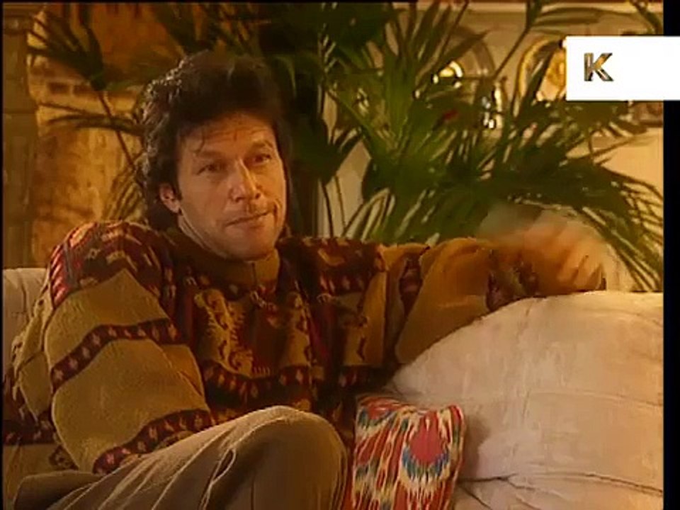 See What Imran Khan Said to Jemima When She Was Eating Pakistani Traditional Food