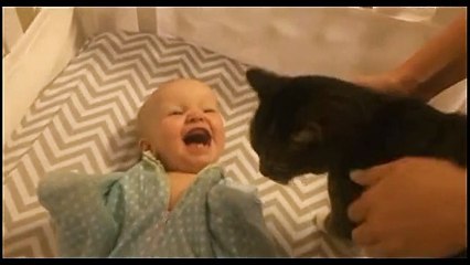 La bimba e il gatto