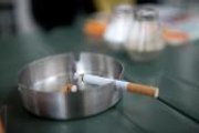 Près de 70% des fumeurs approuvent l'interdiction de fumer dans les cafés