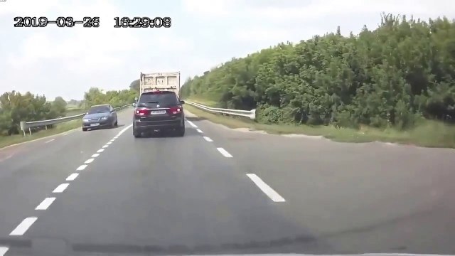 Плохо прикрутили колеса