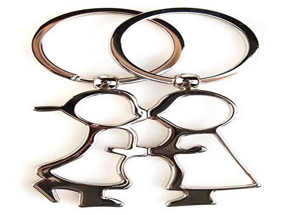 Ура Купил себе отличный подарок на именины - Брелок Влюбленные в г. Новокузнецк