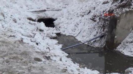 Yüksekova'da PKK Bombası; 3 Araç ve 1 Ev Hasar Gördü