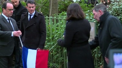 Mistake on Charlie Hebdo memorial plaque unveiled by Holland