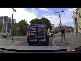 Ужасная авария Крайслер и Газель