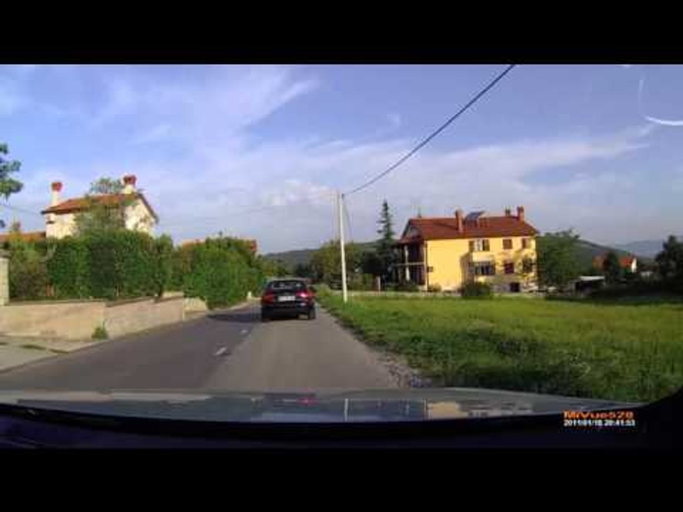 УЖАСНАЯ АВАРИЯ на трассе! ТРУПЫ ПРЯМО НА ДОРОГЕ...