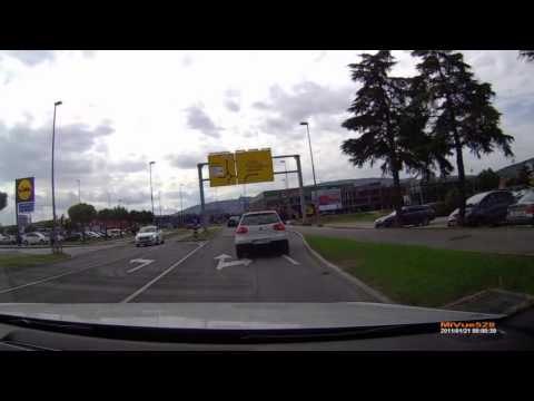 Бабы за рулем! Подборка приколов на дороге! Женщины за рулем ДТП! Baba PS driving!1