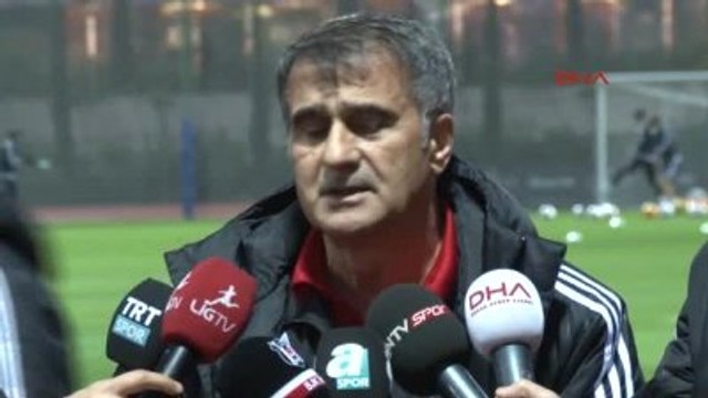 Beşiktaş Teknik Direktörü Güneş Gelmeyen Oyuncuya Bakmam, Gidene de Başarılar Dilerim