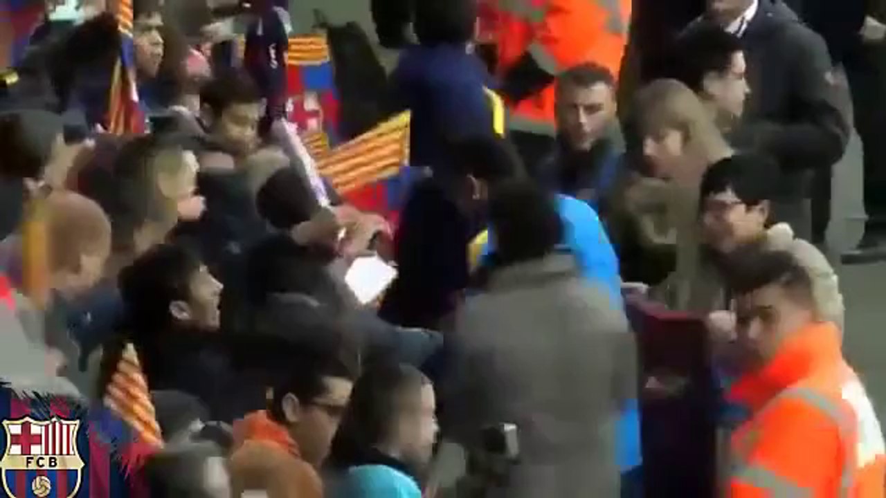 Neymar is giving the autograph to his fansis 05.01.2016