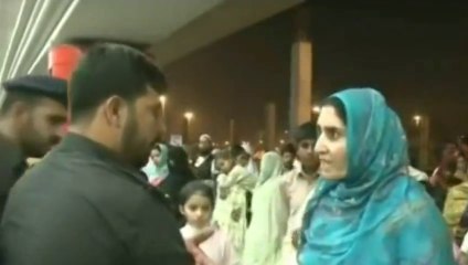 Angry Woman slaps the policeman at Airport