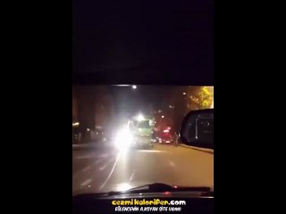 İşlerini Eğlenerek Yapan Güzel Adamlar