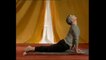 Bhujangasana (Cobra Pose) | Yoga pour les débutants complets | Yoga For Asthma | Yoga in French