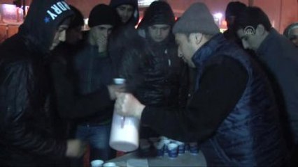 Soğuk Havada Vatandaşlara Salep İkramı