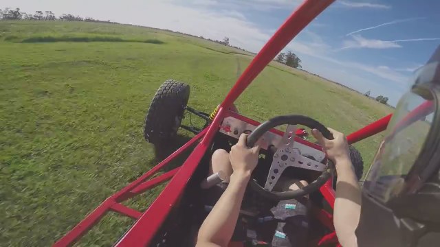 Quand un buggy reçoit un moteur de Suzuki Hayabusa