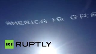 «Trump est dégoûtant» - un message laissé dans le ciel californien